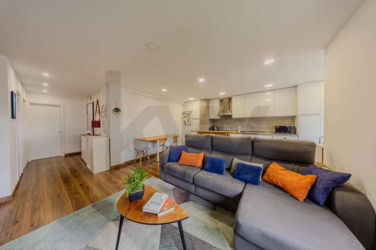 Apartamento T3 para Venda em Massamá e Monte Abraão Foto 2