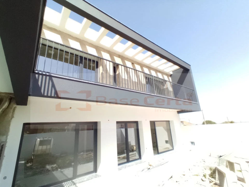 Moradia T4 para Venda em Santa Iria de Azoia, São João da Talha e Bobadela Foto 23