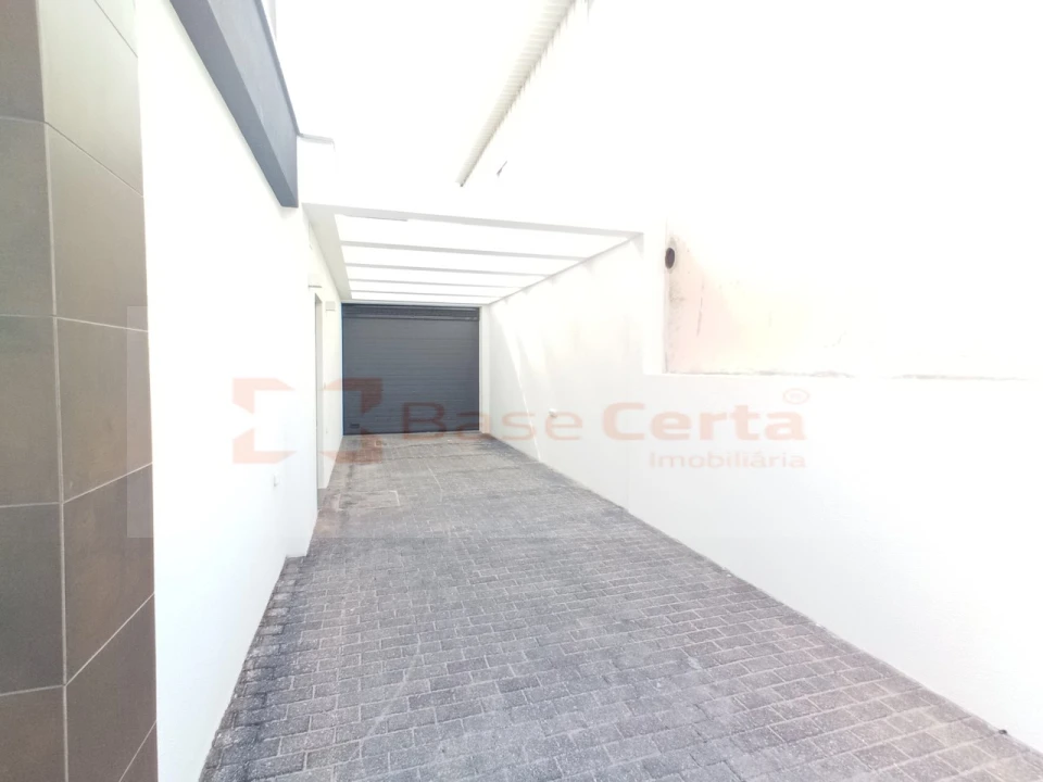 Moradia T4 para Venda em Santa Iria de Azoia, São João da Talha e Bobadela Foto 73