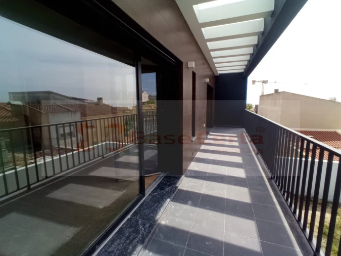 Moradia T4 para Venda em Santa Iria de Azoia, São João da Talha e Bobadela Foto 11
