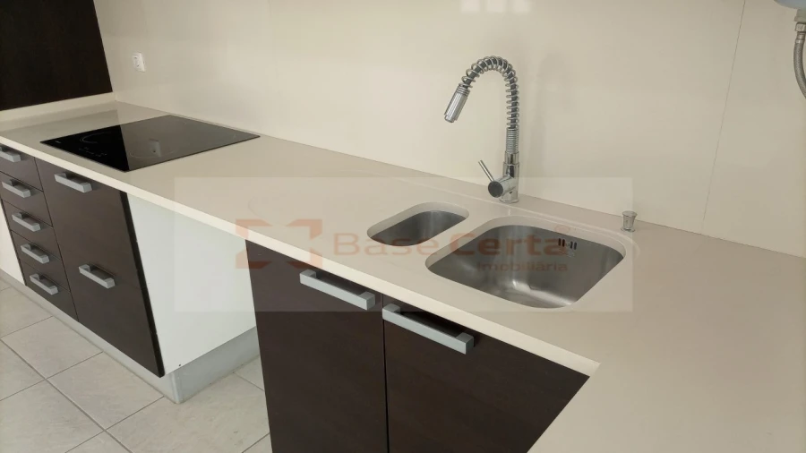 Moradia T4 para Venda em Ericeira Foto 5