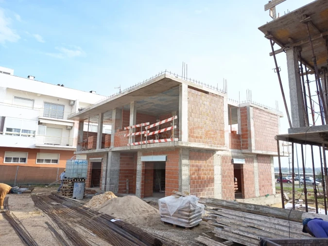 Apartamento T2 para Venda em Azambuja Foto 12