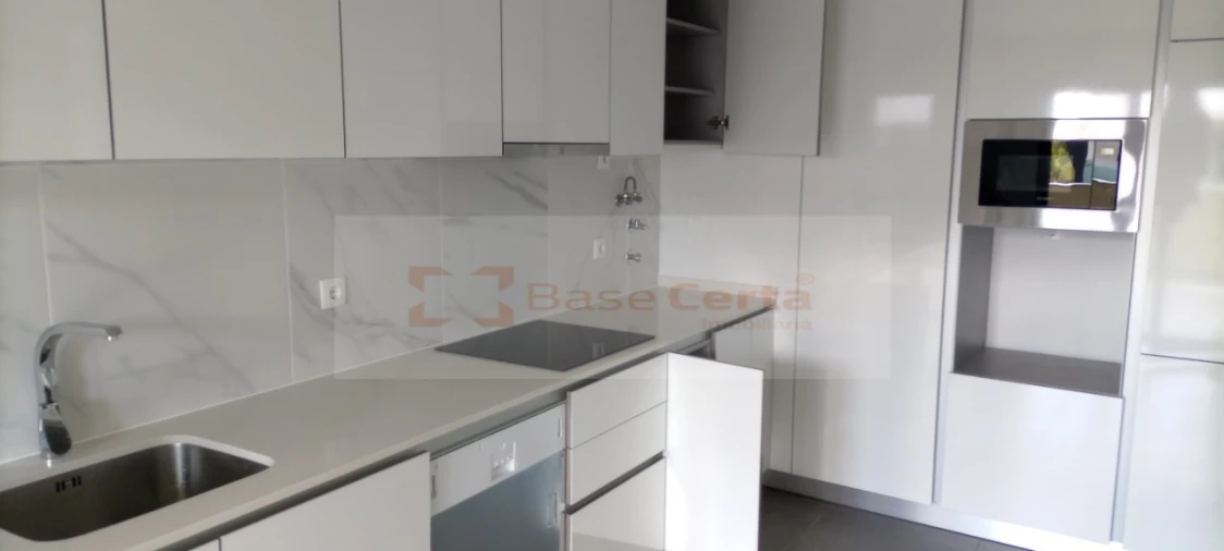 Apartamento T3 para Venda em Corroios Foto 1