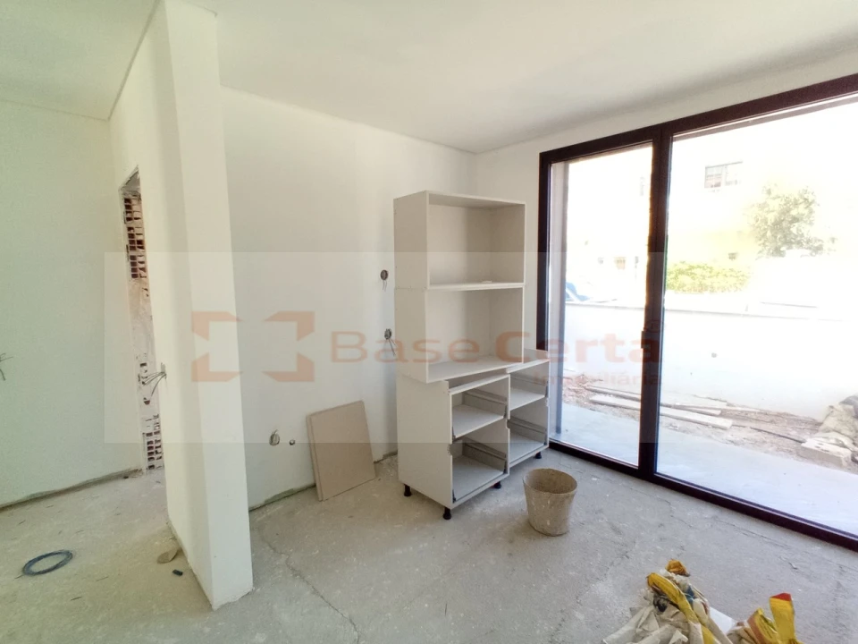 Moradia T5 para Venda em Santa Iria de Azoia, São João da Talha e Bobadela Foto 15