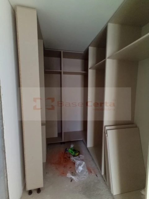 Moradia T5 para Venda em Santa Iria de Azoia, São João da Talha e Bobadela