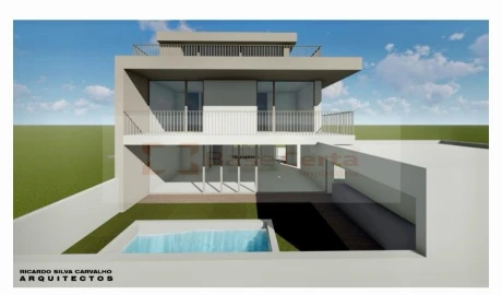 Moradia T5 para Venda em Santa Iria de Azoia, São João da Talha e Bobadela