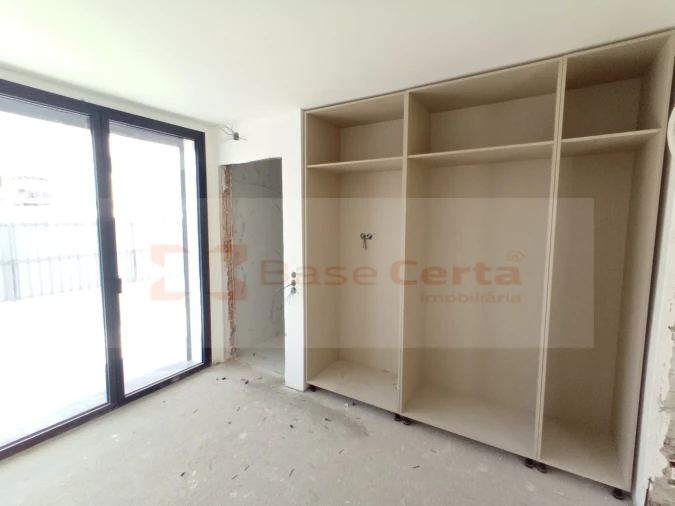 Moradia T5 para Venda em Santa Iria de Azoia, São João da Talha e Bobadela Foto 17