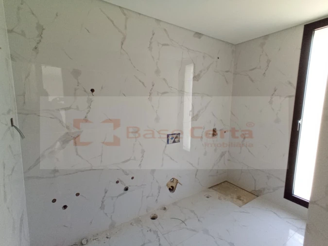 Moradia T5 para Venda em Santa Iria de Azoia, São João da Talha e Bobadela Foto 26