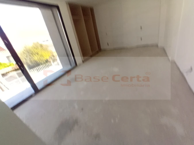 Moradia T5 para Venda em Santa Iria de Azoia, São João da Talha e Bobadela Foto 27