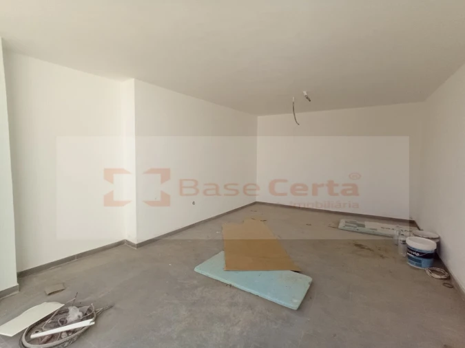 Moradia T5 para Venda em Santa Iria de Azoia, São João da Talha e Bobadela Foto 34