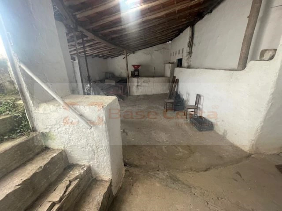 Moradia T2 para Venda em Areias e Pias Foto 9