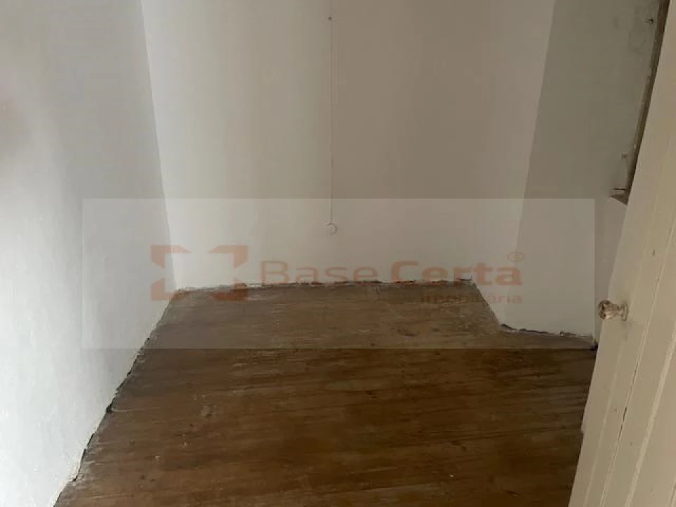 Moradia T2 para Venda em Areias e Pias Foto 21