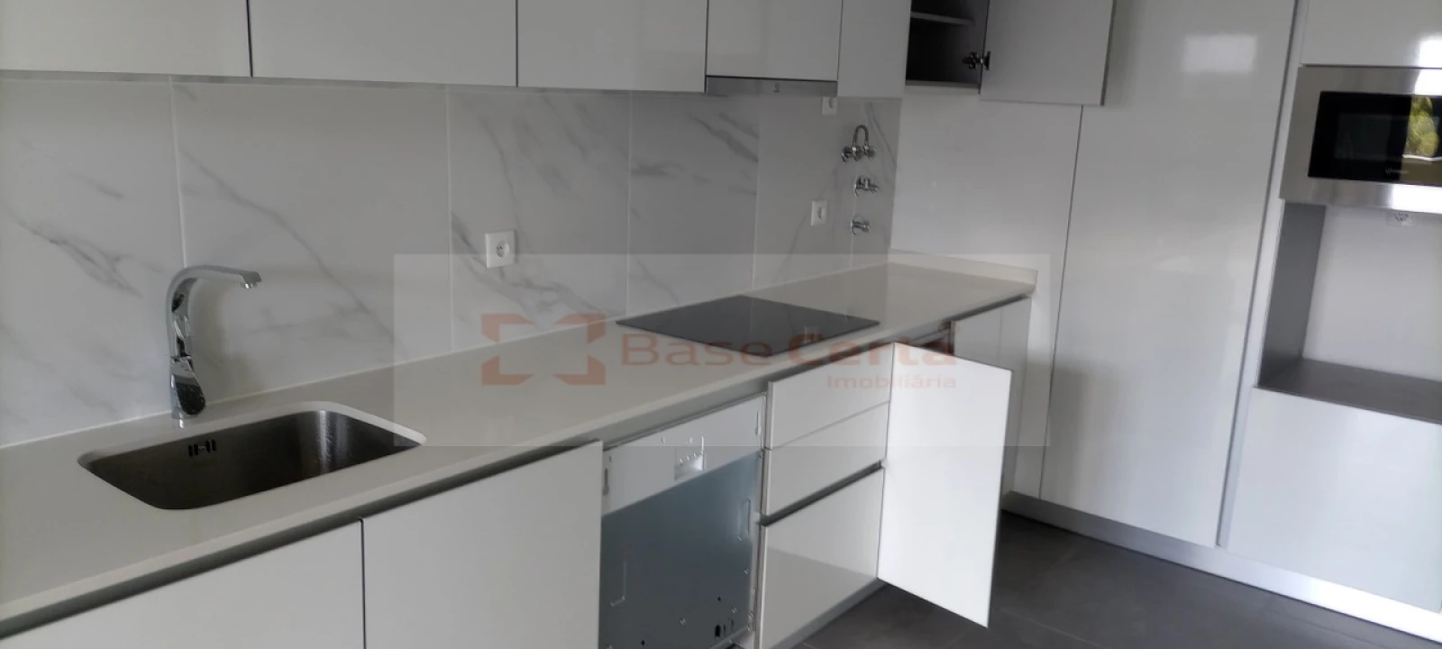 Apartamento T3 para Venda em Corroios Foto 3