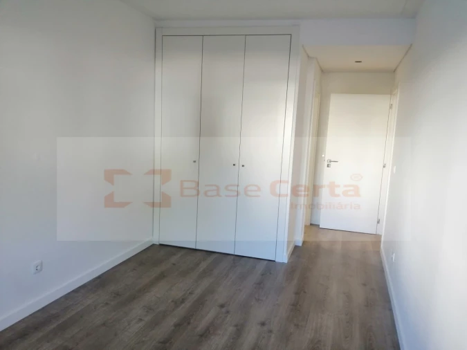 Apartamento T2 para Venda em Corroios Foto 10