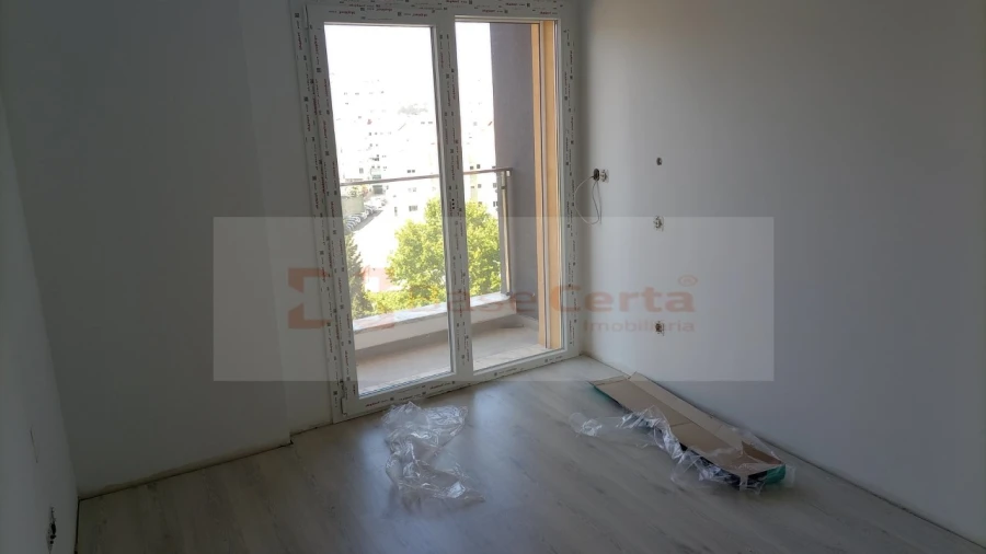 Apartamento T2 para Venda em Corroios Foto 13