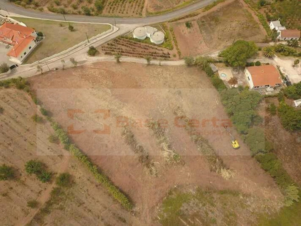 Terreno para Venda em Peral Foto 2