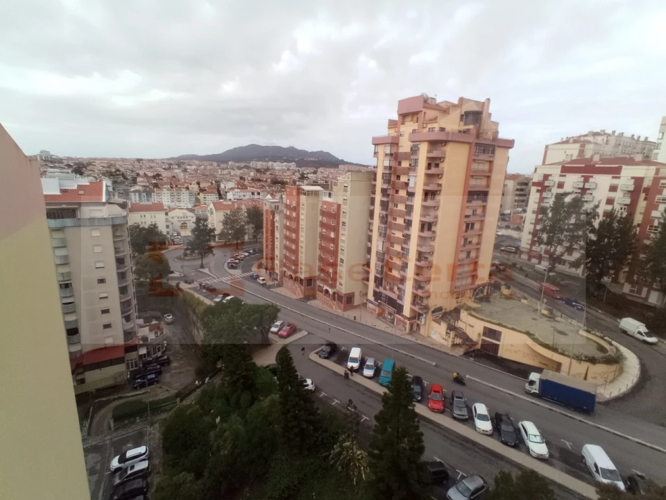 Apartamento T2 para Venda em Algueirão-Mem Martins Foto 25