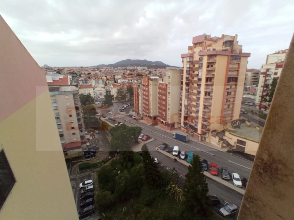 Apartamento T2 para Venda em Algueirão-Mem Martins Foto 26