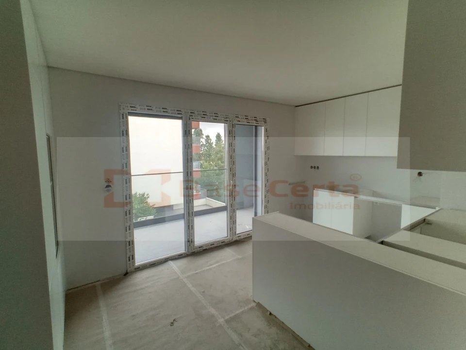 Apartamento T2 para Venda em Alverca do Ribatejo e Sobralinho Foto 2