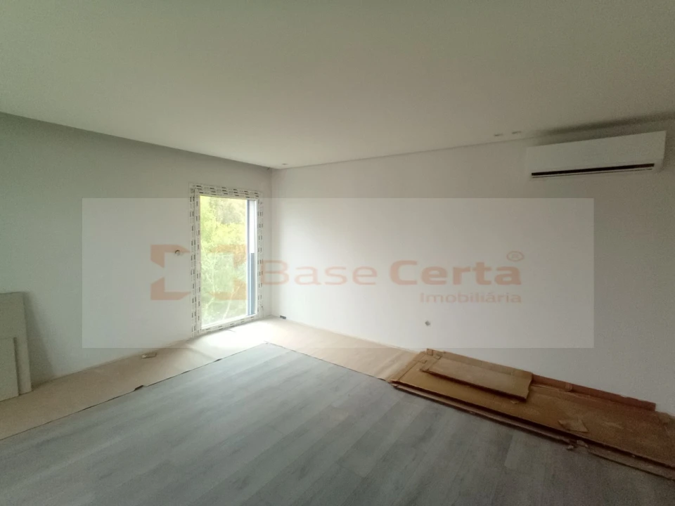 Apartamento T2 para Venda em Alverca do Ribatejo e Sobralinho Foto 11