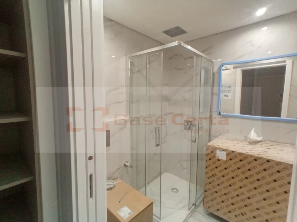 Apartamento T2 para Venda em Alverca do Ribatejo e Sobralinho Foto 13