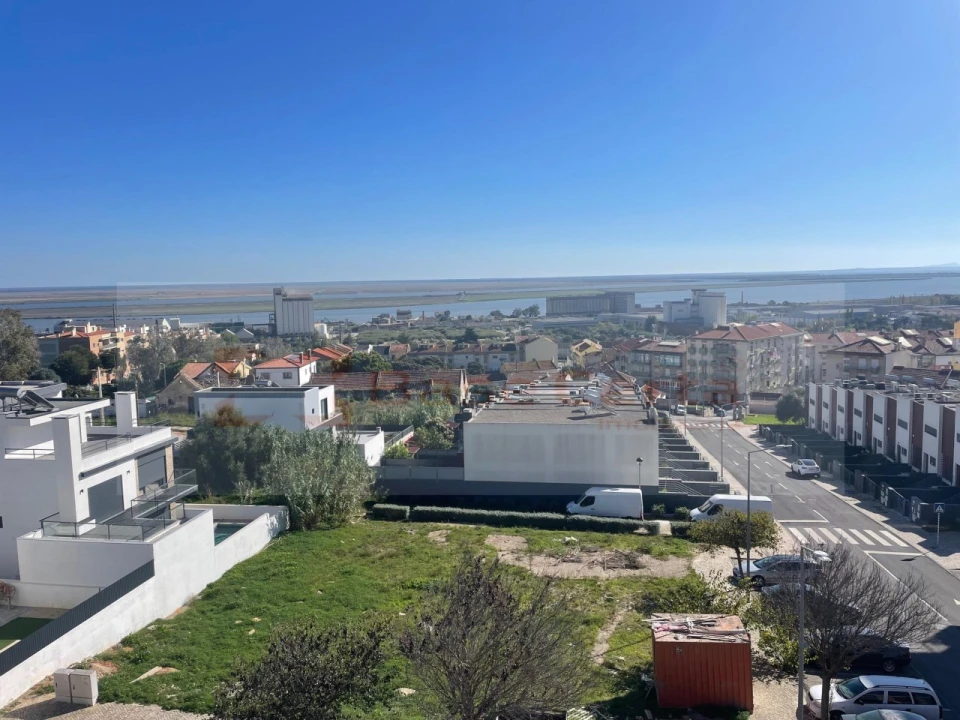 Apartamento T2 para Venda em Alverca do Ribatejo e Sobralinho Foto 19
