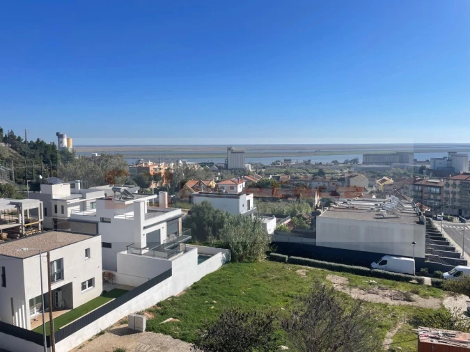 Apartamento T2 para Venda em Alverca do Ribatejo e Sobralinho Foto 18