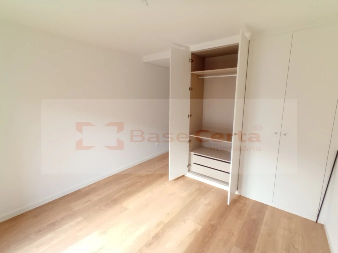 Apartamento T3 para Venda em Corroios Foto 12