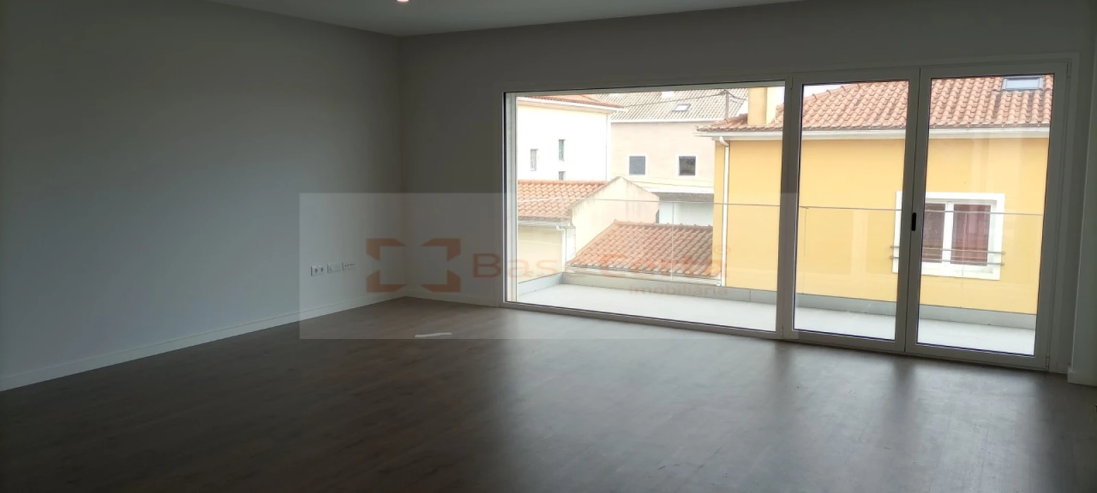 Moradia T5 para Venda em Pontinha e Famões Foto 7