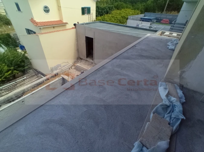Moradia T4 para Venda em Santa Iria de Azoia, São João da Talha e Bobadela Foto 17