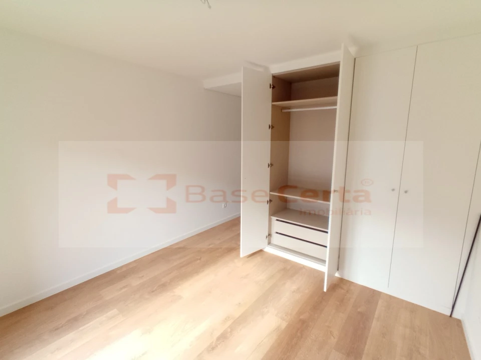 Apartamento T3 para Venda em Corroios Foto 12