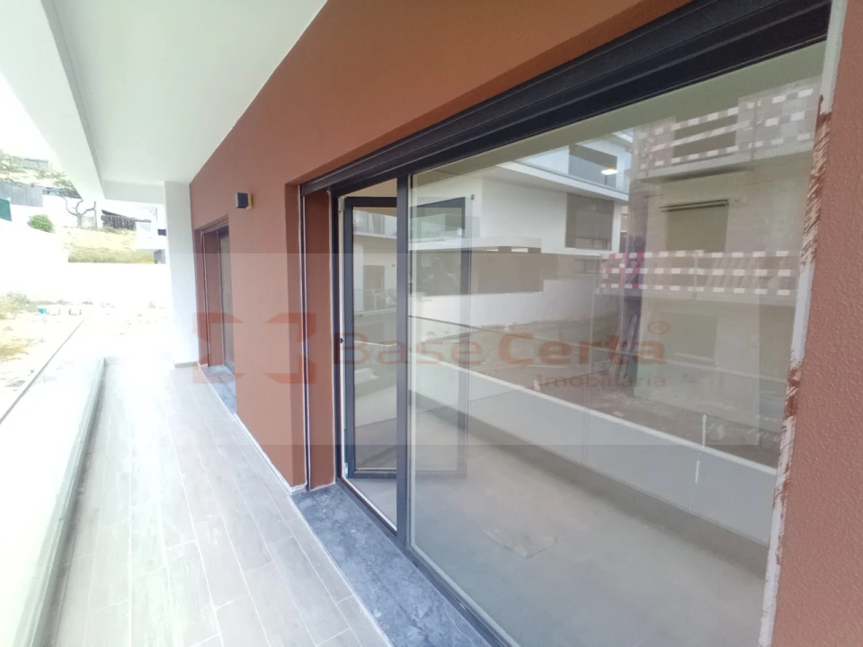 Moradia T4 para Venda em Pontinha e Famões Foto 17