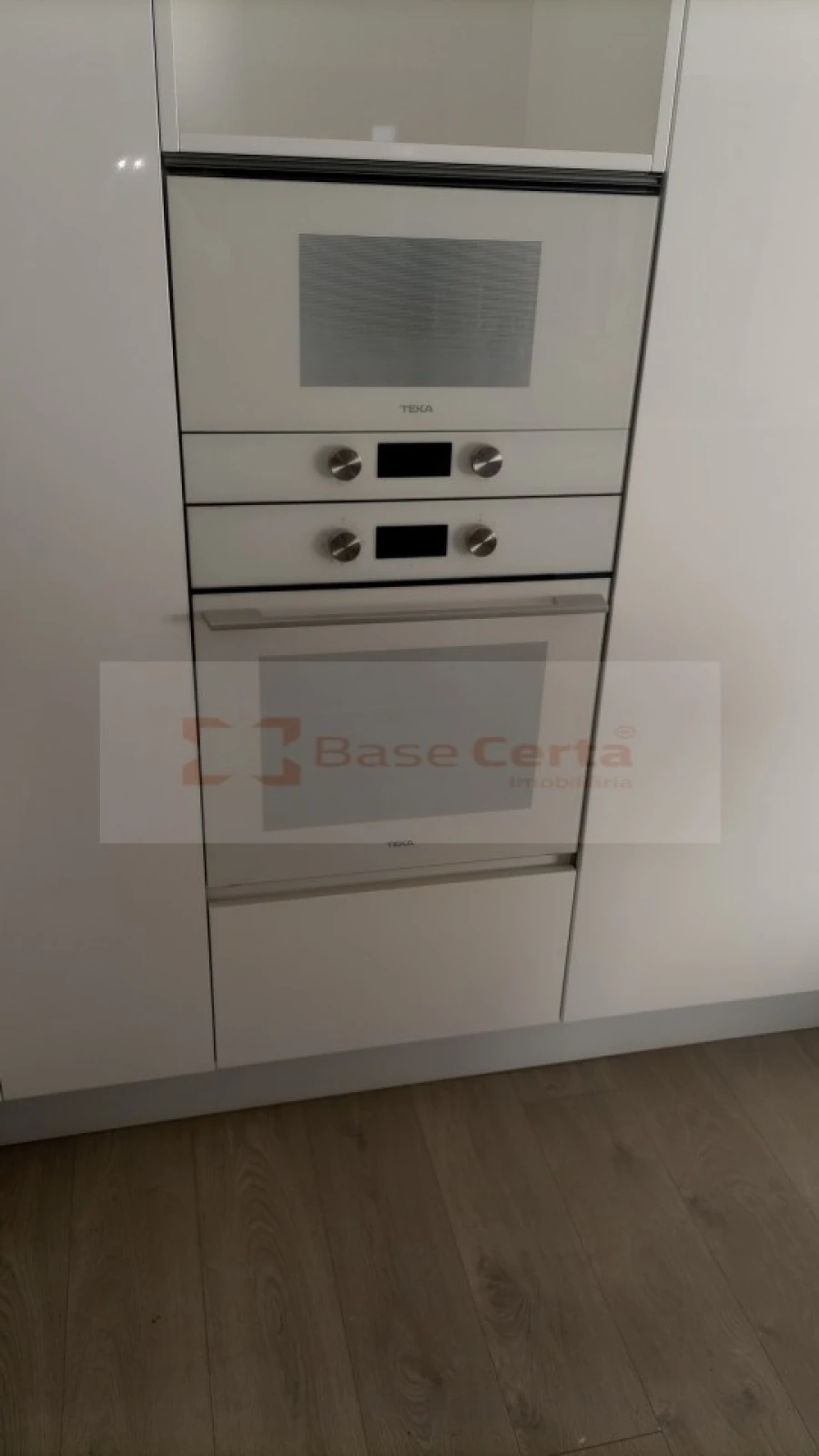 Moradia T4 para Venda em Pontinha e Famões Foto 36