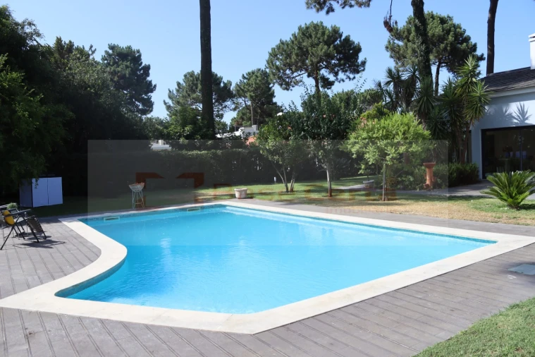 Moradia T4 para Venda em Charneca de Caparica e Sobreda Foto 37