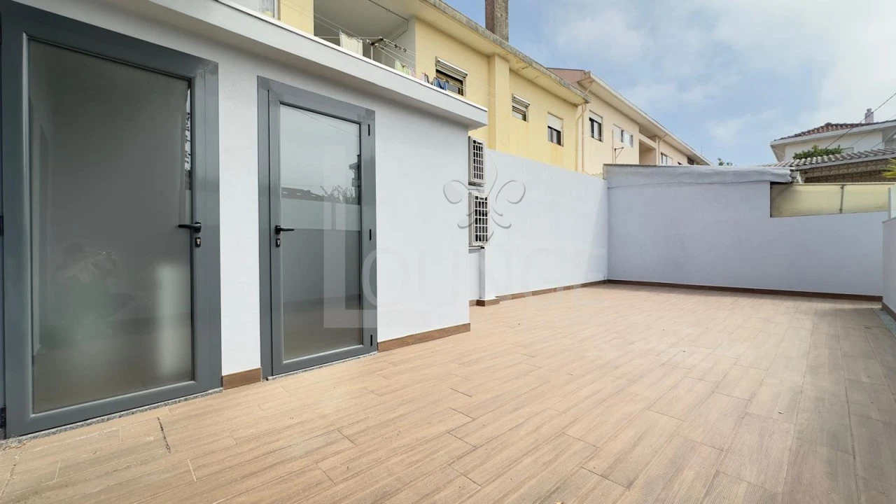 Apartamento T3 para Venda em Espinho Foto 2