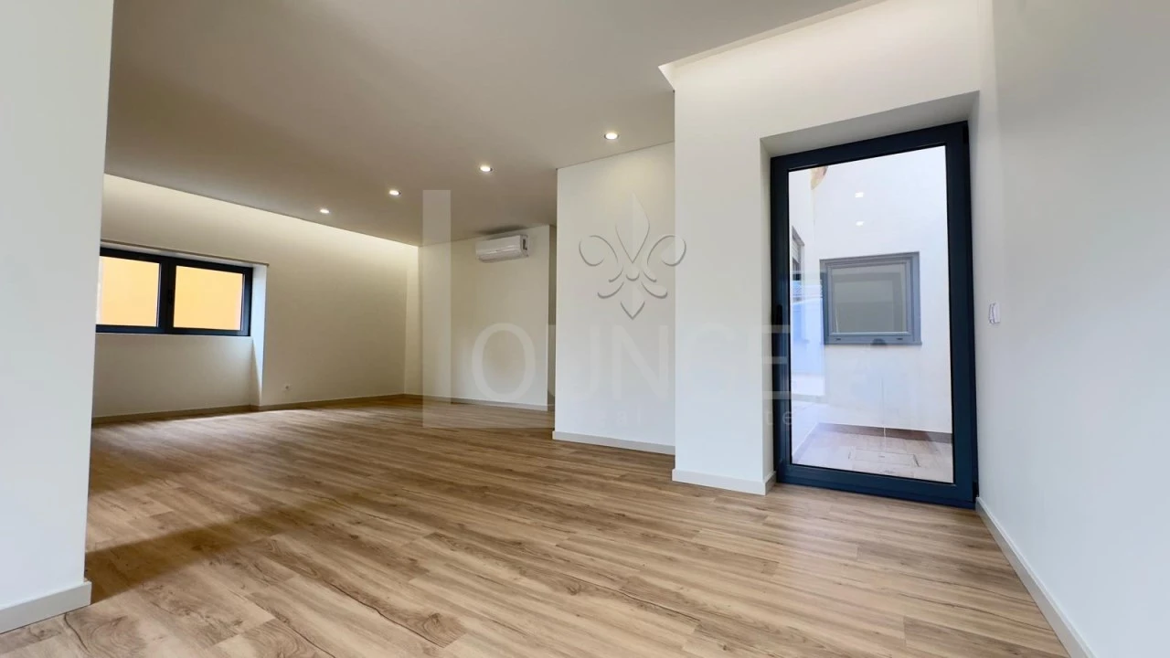 Apartamento T3 para Venda em Espinho Foto 5