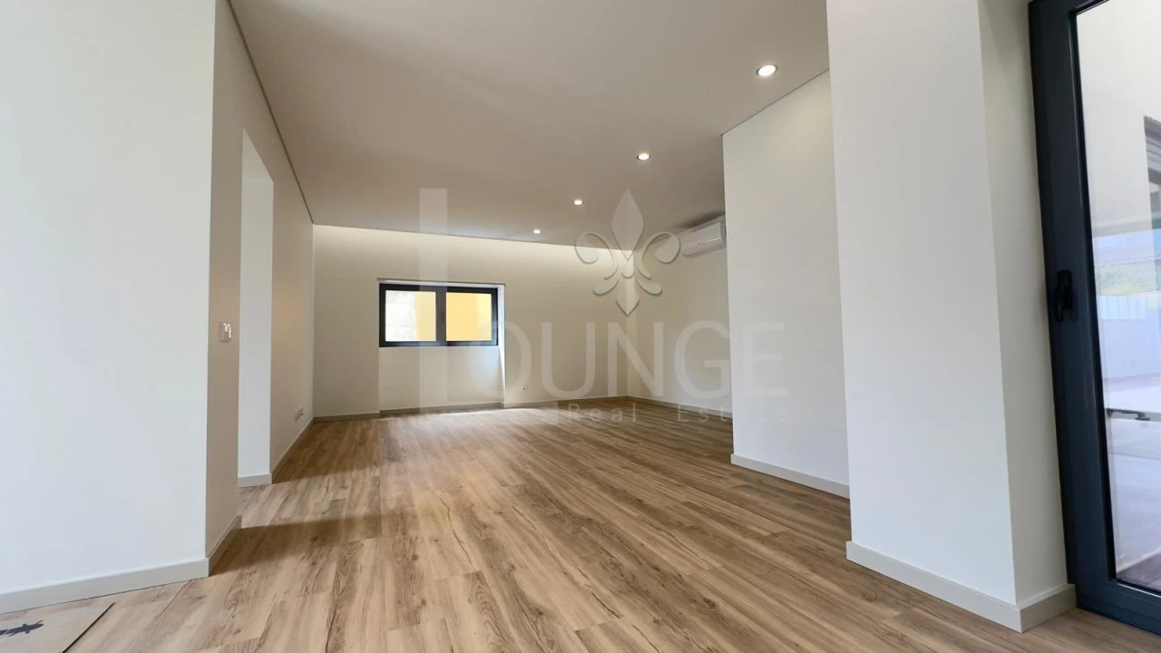 Apartamento T3 para Venda em Espinho Foto 6