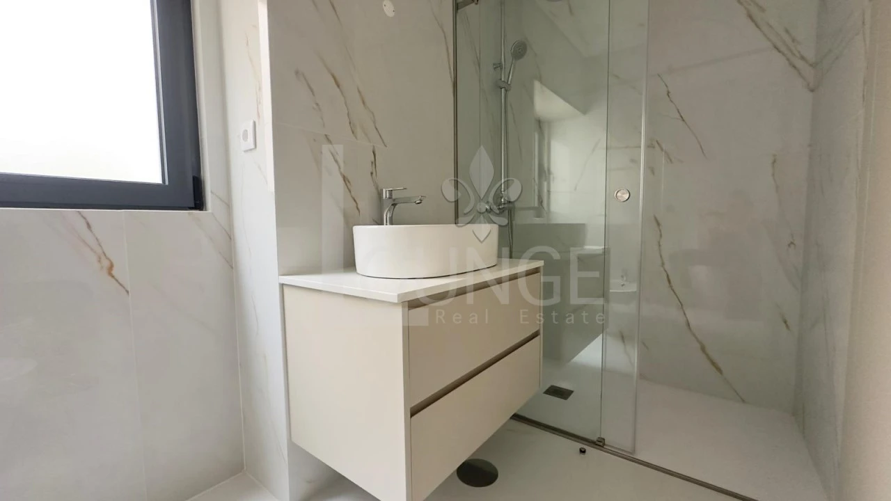 Apartamento T3 para Venda em Espinho Foto 18