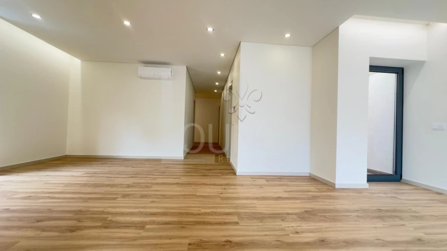 Apartamento T3 para Venda em Espinho Foto 3