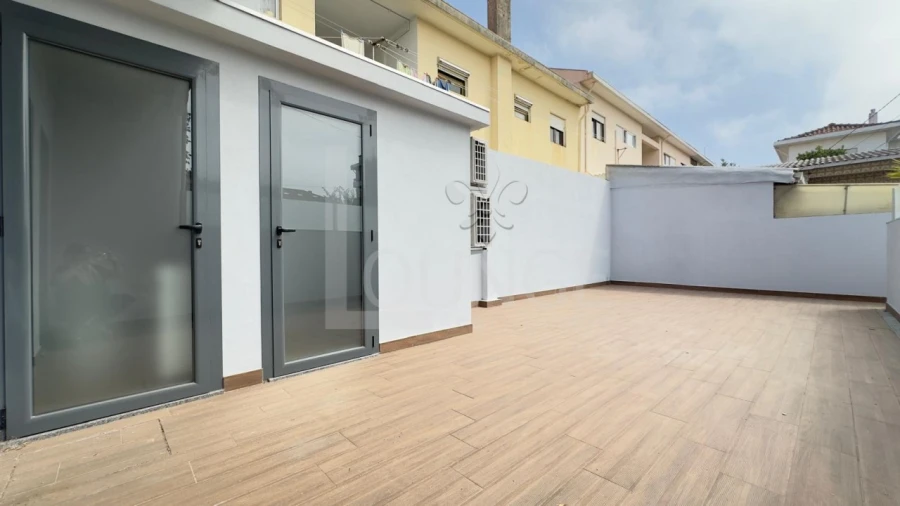 Apartamento T3 para Venda em Espinho Foto 2