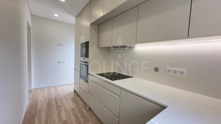 Apartamento T3 para Venda em Espinho Foto 7