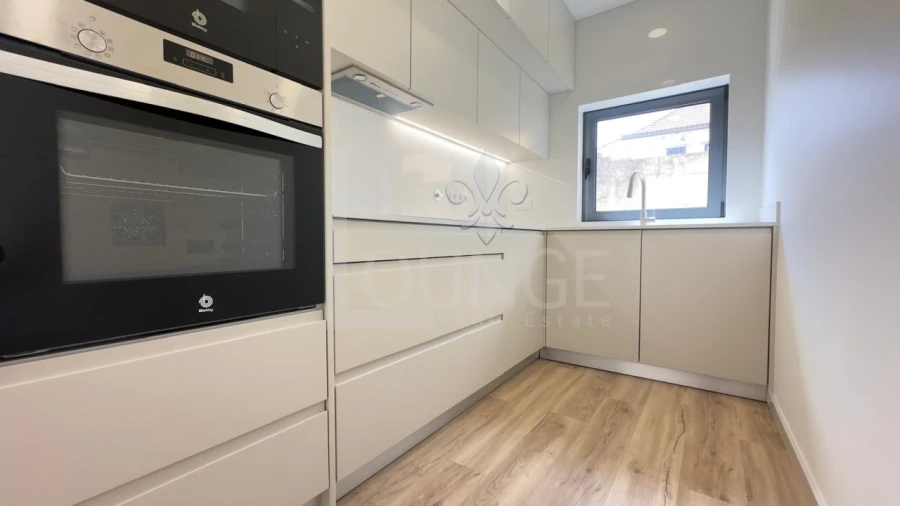 Apartamento T3 para Venda em Espinho Foto 8