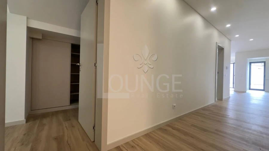 Apartamento T3 para Venda em Espinho Foto 20