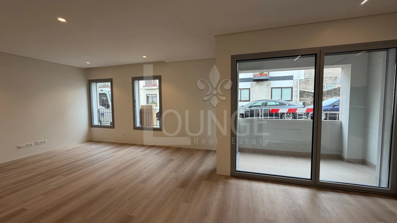 Apartamento T2 para Venda em Lordelo do Ouro e Massarelos Foto 4