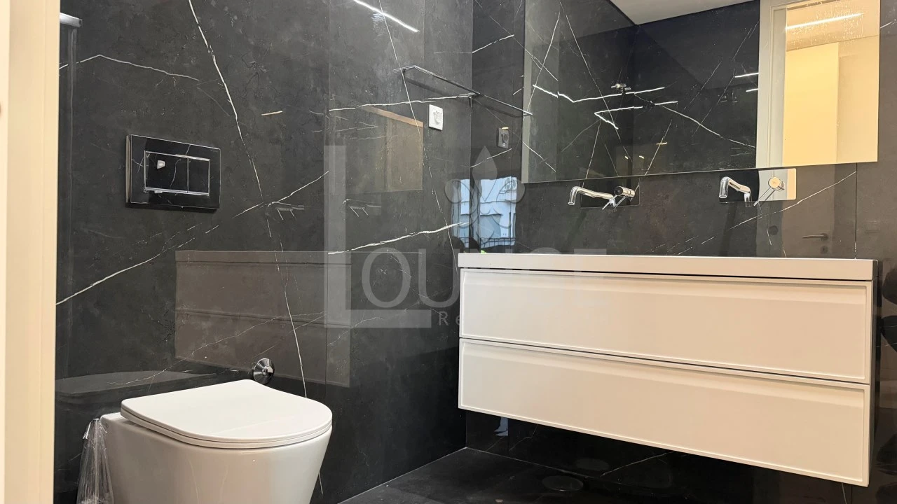 Apartamento T2 para Venda em Lordelo do Ouro e Massarelos Foto 15