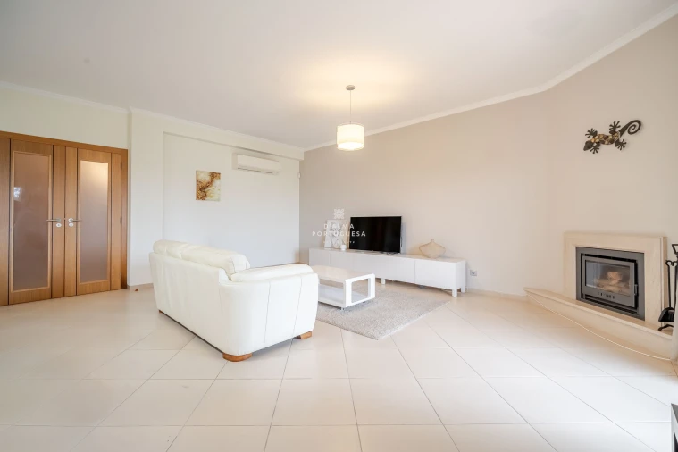 Moradia T3 para Venda em Albufeira e Olhos de Água Foto 14