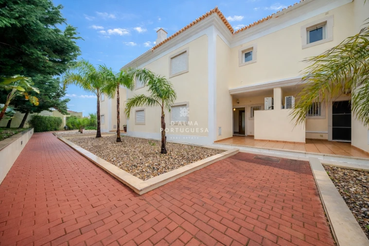 Moradia T3 para Venda em Albufeira e Olhos de Água Foto 7