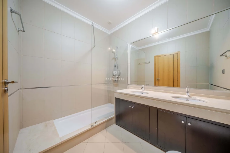 Moradia T3 para Venda em Albufeira e Olhos de Água Foto 36