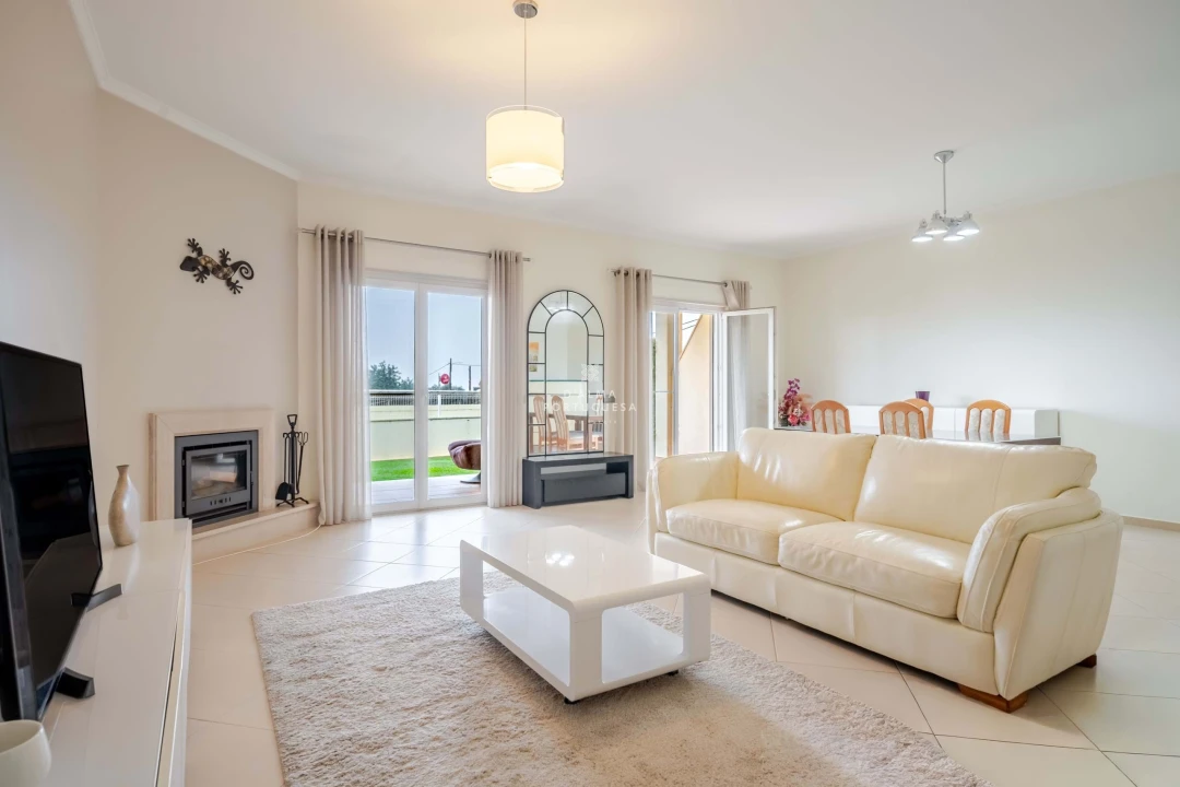 Moradia T3 para Venda em Albufeira e Olhos de Água Foto 10