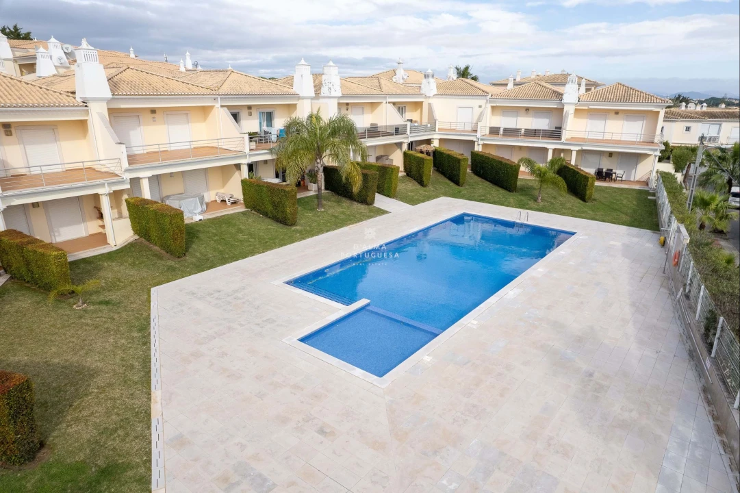 Moradia T3 para Venda em Albufeira e Olhos de Água Foto 3